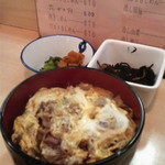 川合 - 牛肉の卵とじ丼