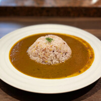 やさいや 鉄板焼野菜 赤坂店 - ランチタイム限定 ポルチーニ茸のベジカレー 1000円（税込）