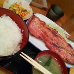 酒処 つがる - ベーコンステーキ1枚 ランチ