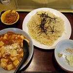 永楽 - 半麻婆丼＋ざる中華（650円）