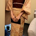 島津 - サーモンピンク？～ベージュ系