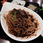 KOREAN DINING 長寿韓酒房 - 韓式ジャージャー麺　混ぜ混ぜ後