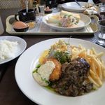 水呑カフェボヌー - ランチ：ハンバーグとクリームコロッケ