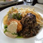 水呑カフェボヌー - ランチ：ハンバーグとクリームコロッケ