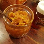 印度料理シタール - 卓上のパパイヤチャツネとナンだけでもイケる！（笑）