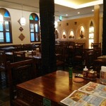印度料理シタール - インドテイストで高級感もある素敵な店内