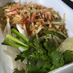 さいとう食堂 - 【パッタイ】もちもち麺とナッツのカリカリ食感が楽しい。