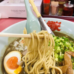 山岡家 - 中細麺､スープがよく絡む