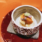 鮨　銀座　鰤門 - ウニと里芋の湯葉の煮凝りがけ