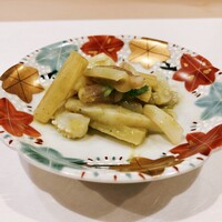 うを徳 - セロリと白いか、木の芽のソース