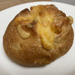 焼きたてパン　オルブロート フリアン - チーズパン