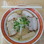 中華そば波 - チャーシュー麺