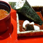 御料理 竹寳 - 手巻き寿司、ラッキョウ、赤だし。