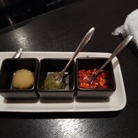 博多もつ鍋 やま中 赤坂店 - 薬味