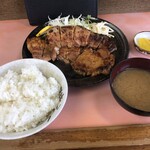 ひかり食堂 - ロース焼肉定食（上）