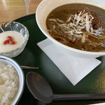 Karuizawa Sebun Tsu Gorufu - 熱々のスープが雨に打たれた身体に優しく染み込み、黒胡麻のパワーある香りがガツン！！