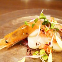 ウルフギャング・パック カフェ 愛知芸術文化センター店 - 赤エビと帆立のカルパッチョ