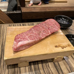 焼肉 ジャンボ - イチボの塊肉