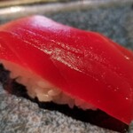 鮨処 銀座福助 - マグロ。