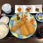 Marusan Tei - アジ・エビフライ定食 880円