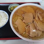 橋野食堂 - チャーシュー麺(大)900円ネギ抜き、ライス(半)150円