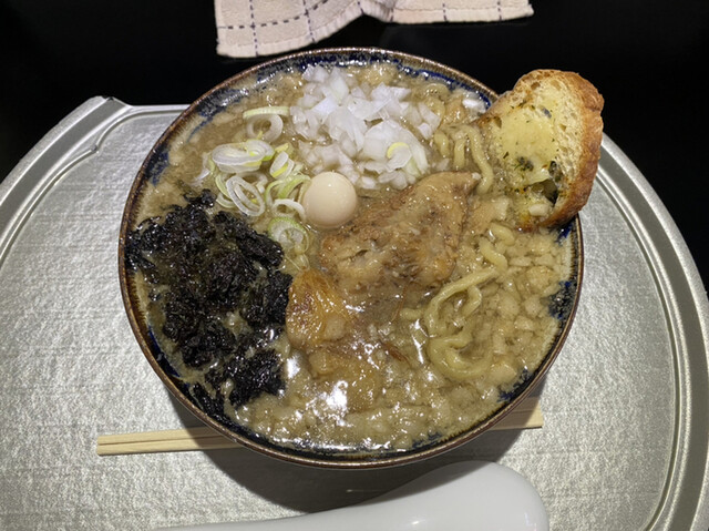 らー神 心温 壱五 混ぜてかまして食べると あら 不思議 餃子やん とtwitterで店主がツイートしていた 餃子の味がするまぜそば の The ギョウザ By Ramen151e らー神 心温 ここあ 東北福祉大前 ラーメン 食べログ