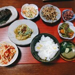 しばた - 料理写真:ボリューミーなランチ（税込1,300円）