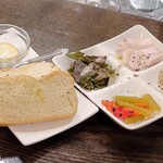 トリワイン ＰＩＫＯＳＨＨＨＵ - オープンサンド