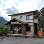 ピット - 店舗外観