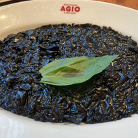 マーケットレストラン AGIO ルミネ横浜店 - スルメイカのイカスミリゾット1650円、これが食べたくて行った。期待が大きかっただけに…