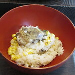 ブラッスリー ラルドワーズ - 鮎、とうもろこし、新生姜のご飯 野菜とローズマリー等ハーブのブイヨン