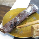 ブラッスリー ラルドワーズ - メゾンムラタのカカオとナッツのパン