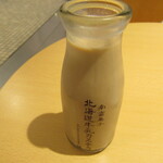 北海道牛乳カステラ - 牛乳コーヒー