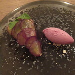 Itsuki - ブドウのパンナコッタ　赤ワインのジェラート