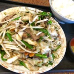 ドライブイン幸華 - ニラレバ炒め定食