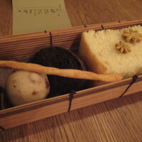 Itsuki - 自家製パン3種盛り