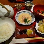 Nishiumeda Zenen - 鯛茶漬け御膳