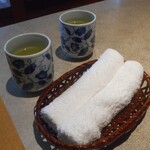 四季の里 和平 - お茶とおしぼり