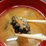 海鮮どんや とびしま 鶴岡店 - ニシ貝の味噌汁