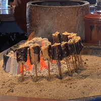 たでの葉 - 愛知県一色産養殖うなぎの炭火焼き