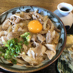 自家製うどん もりた - ♪特命’sセレクション
            (肉うどん¥780 生玉子¥60 舞茸天¥150 餅天¥150)