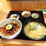 たかちほ亭 - 海鮮たかちほ丼