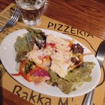 Pizzeria Bakka M'unica - ピザランチ1628円のサラダ