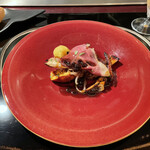 表参道うかい亭 - 季節のキノコのグリルとイノシシの生ハム風
