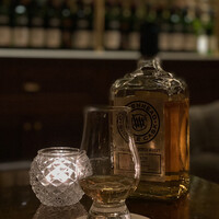TOKYO Whisky Library - 