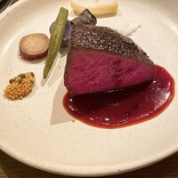 薪焼ステーキ コケット - 黒毛和牛肩サンカク肉のロースト　マデラソース