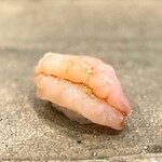 小判寿司 - 甘海老 昆布締め