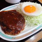 キッチンオトボケ - ハンバーグ定食（特盛）、生卵800円