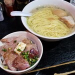 塩そば専門店 桑ばら - 本鮪焼きカマトロ丼と秋刀魚の香油のかけそば