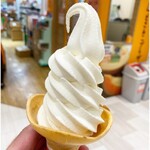 北海道どさんこプラザ - バニラ 380円